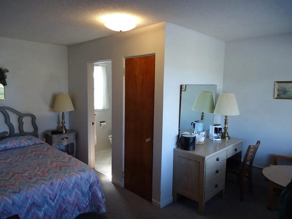 Sunset Motel - Real Estate Photo (newer photo)